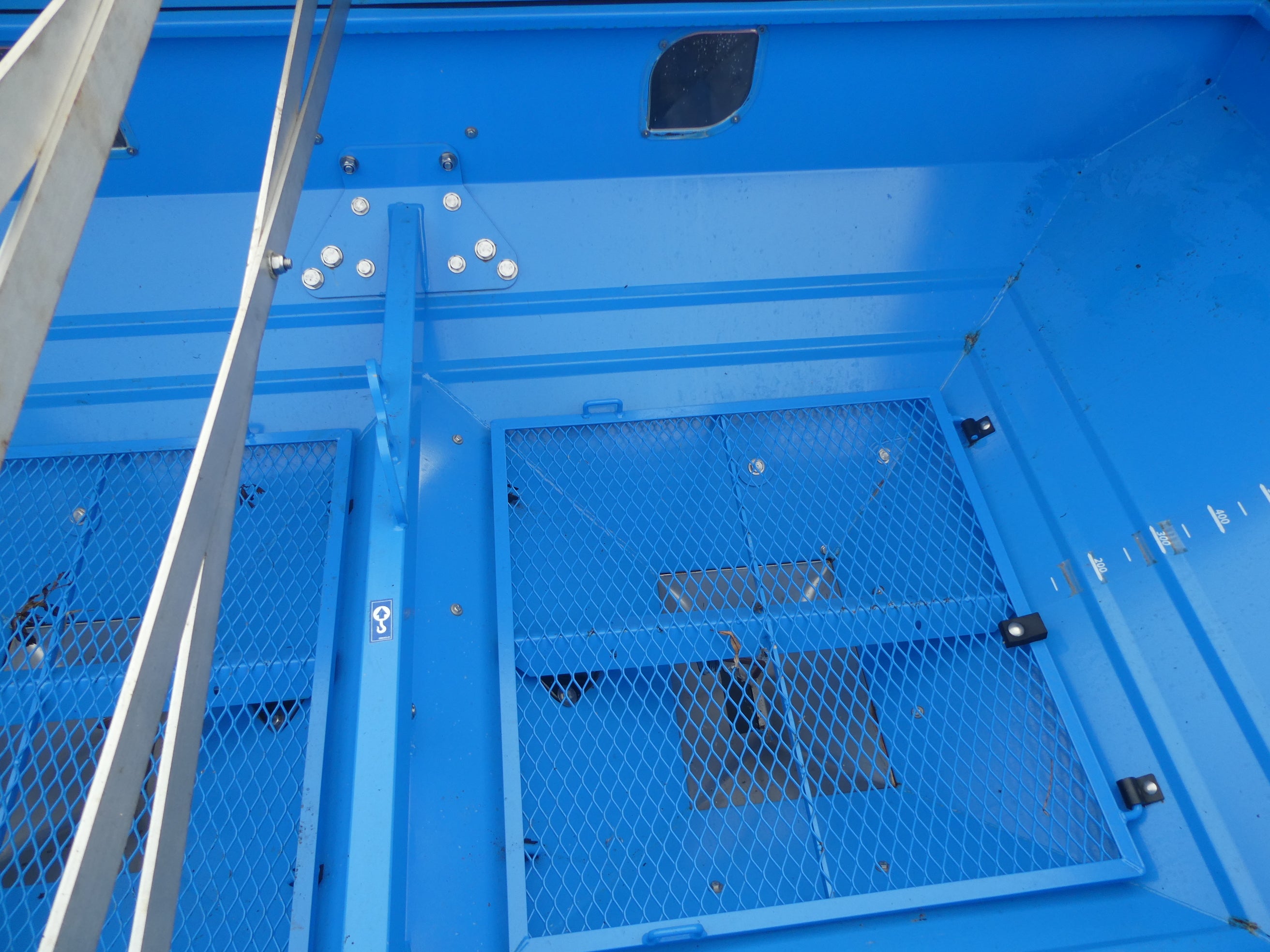 Lemken Tauri 12 Twin Disc Fertiliser Spreader