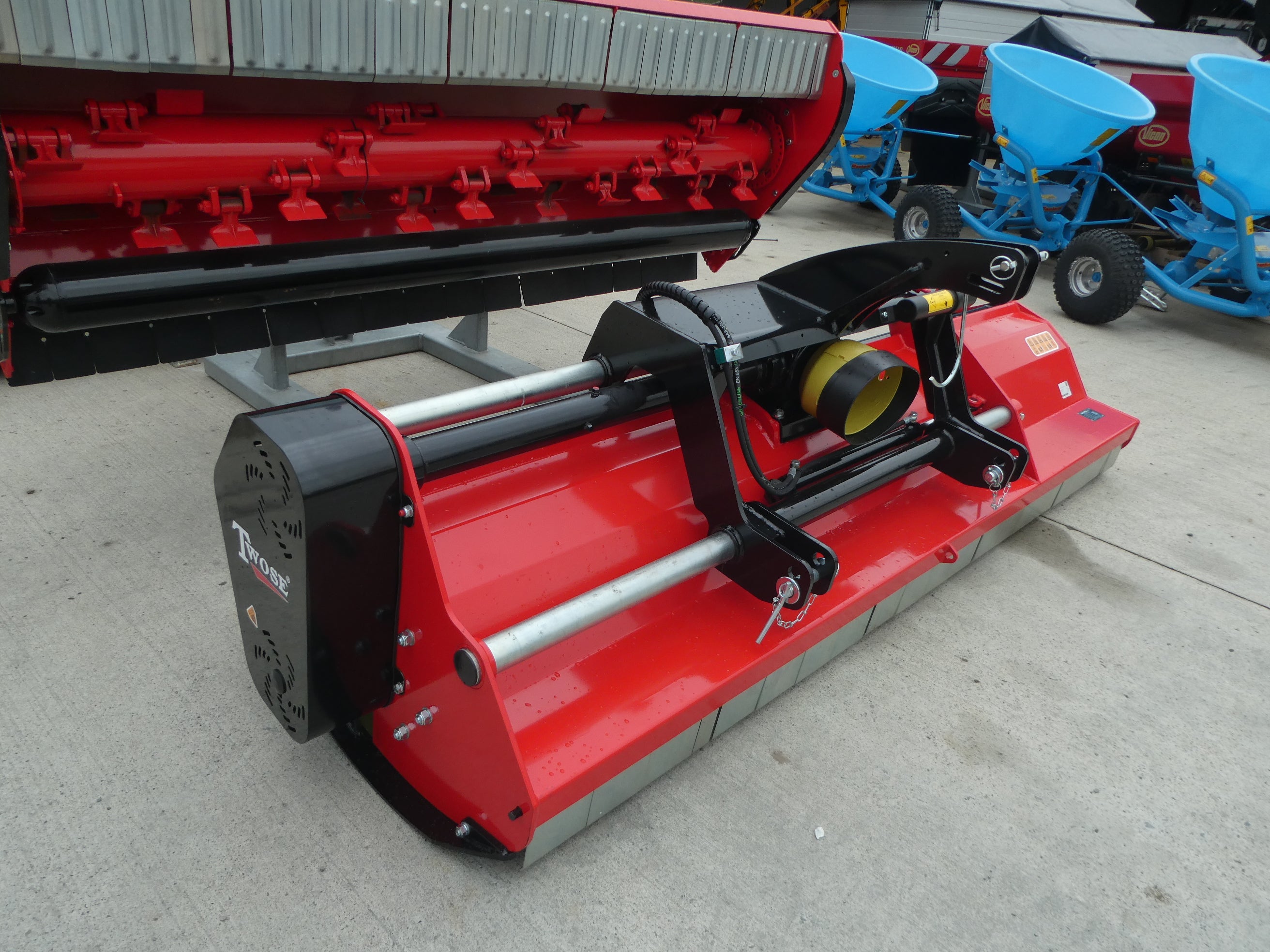 Twose Tornado 280 Open flail shredder