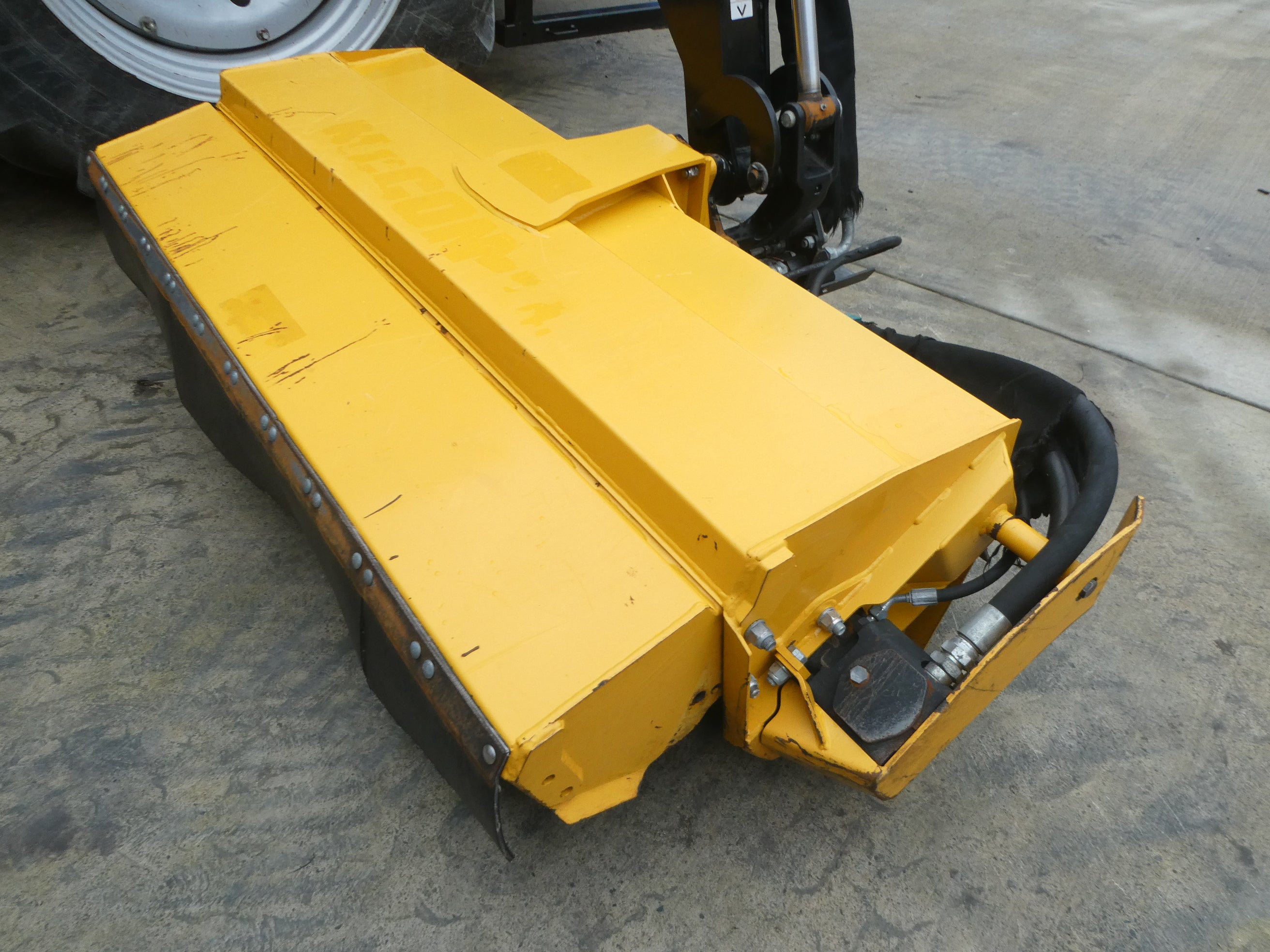 2024 McConnel PA7285 VFR Hedgecutter