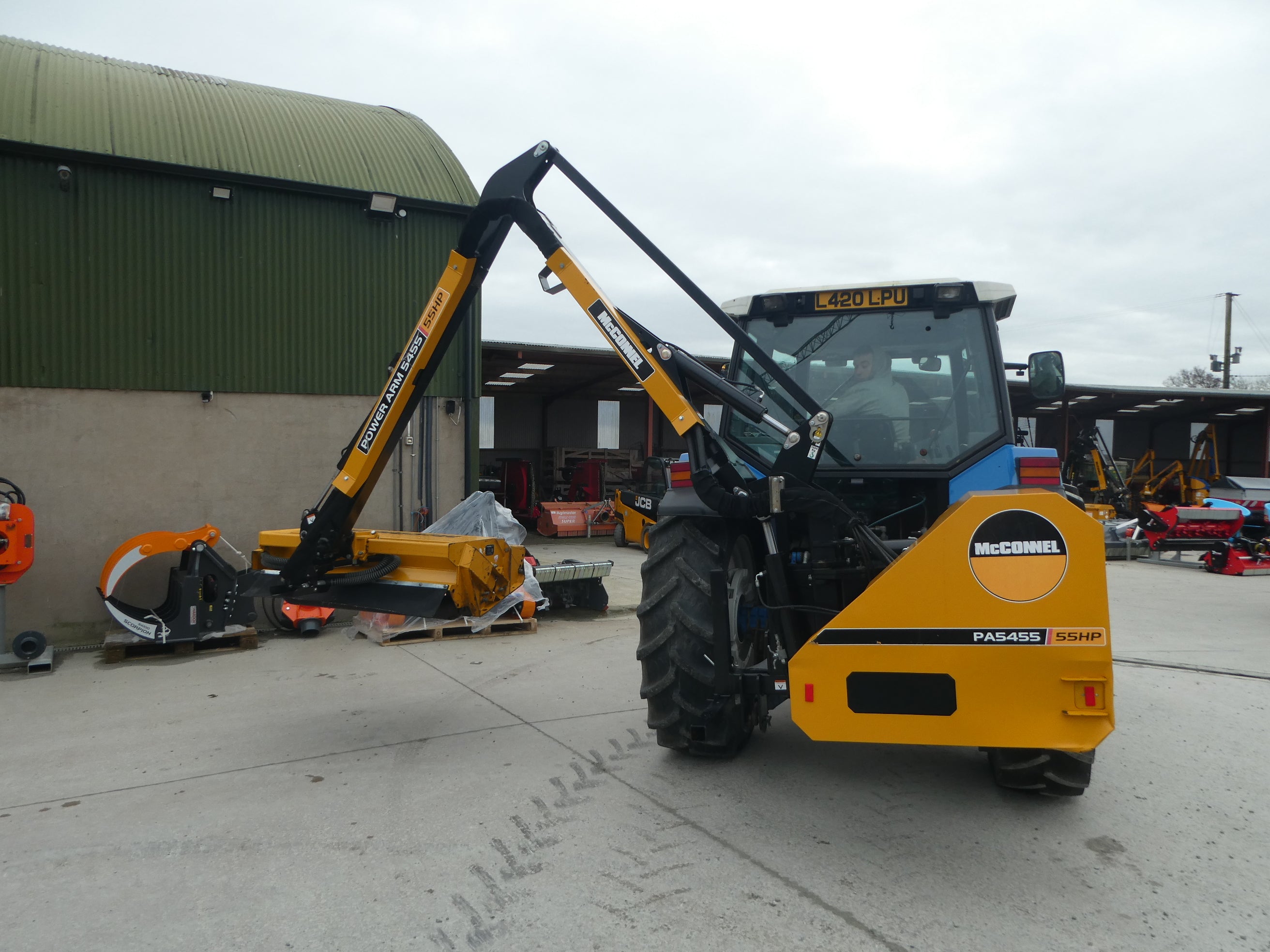 McConnel PA5455 Hedgecutter